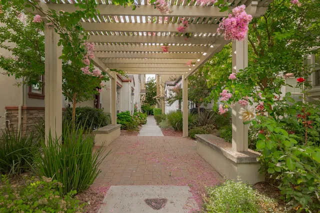 $465,000 | 2643 Cleat Lane, Unit 34B, Sacramento, CA 95818