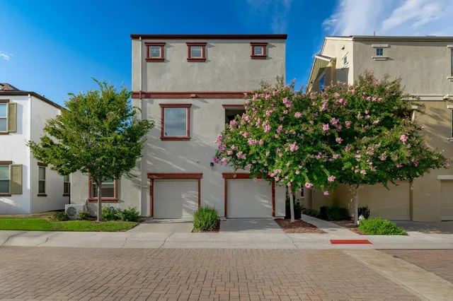 $465,000 | 2643 Cleat Lane, Unit 34B, Sacramento, CA 95818