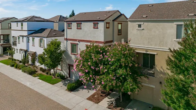 $465,000 | 2643 Cleat Lane, Unit 34B, Sacramento, CA 95818