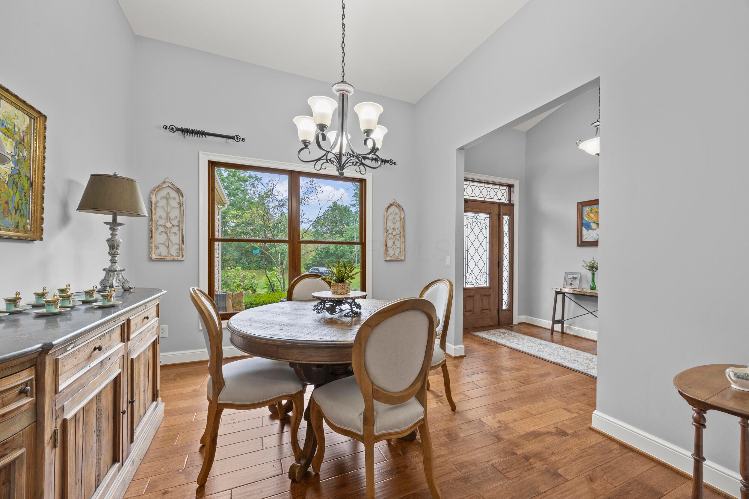 7923 Big Walnut Road Westerville, OH 43082 - Photo 15 of 63 Dining Room