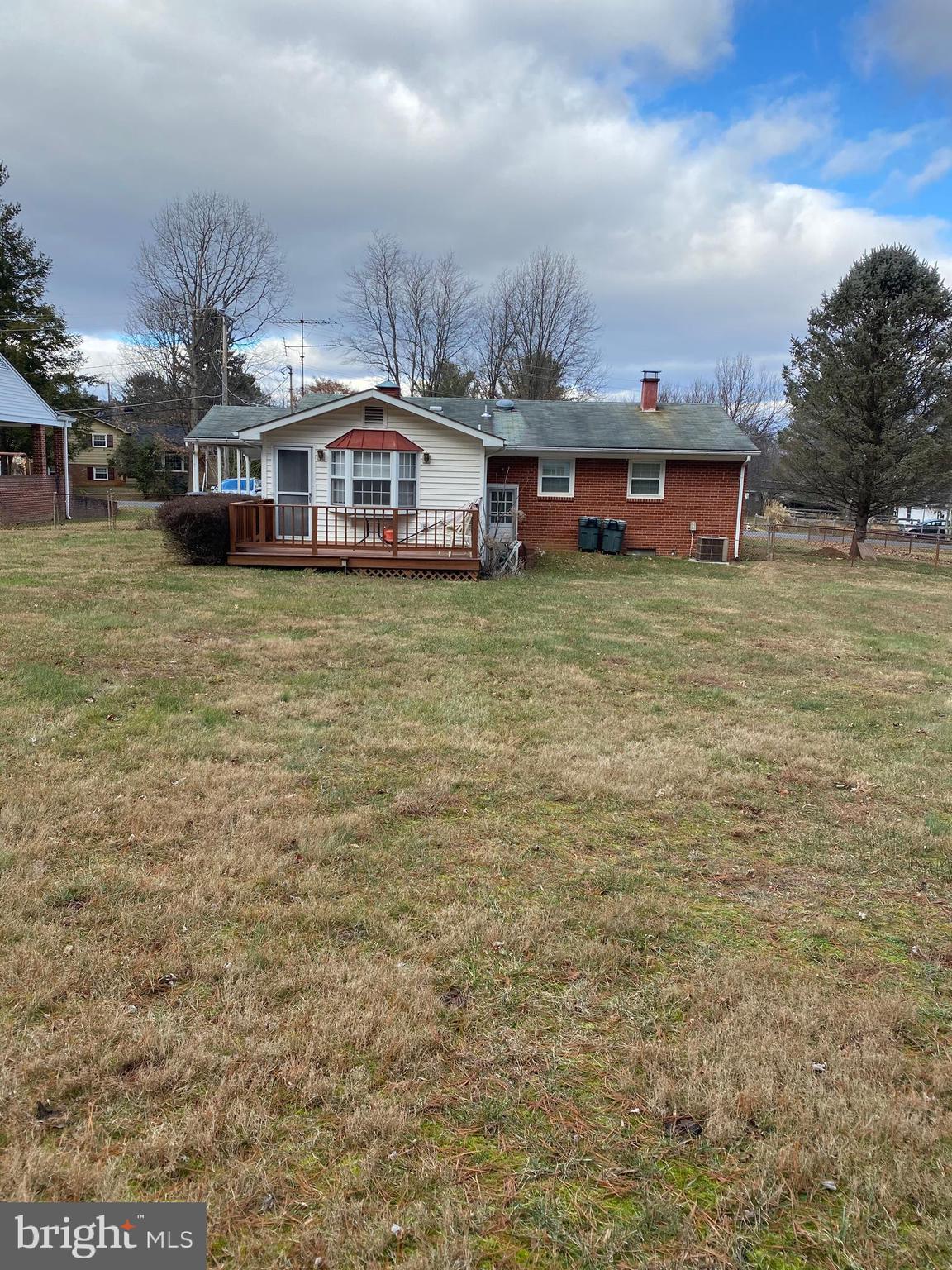 4 Hampton Road Round Hill, VA 20141 - Photo 3 of 3
