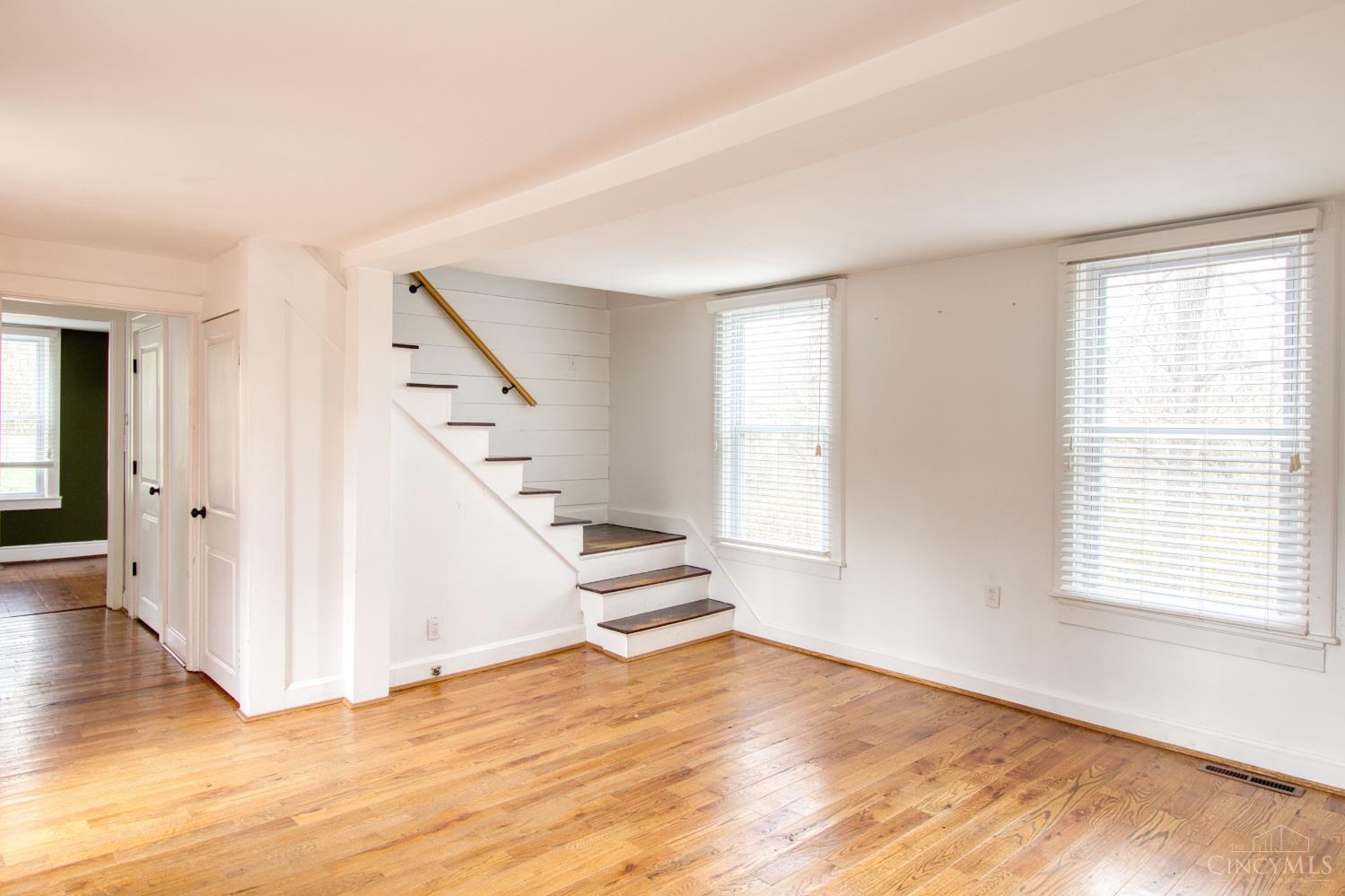 7249 State Road Cincinnati, OH 45230 - Photo 7 of 42