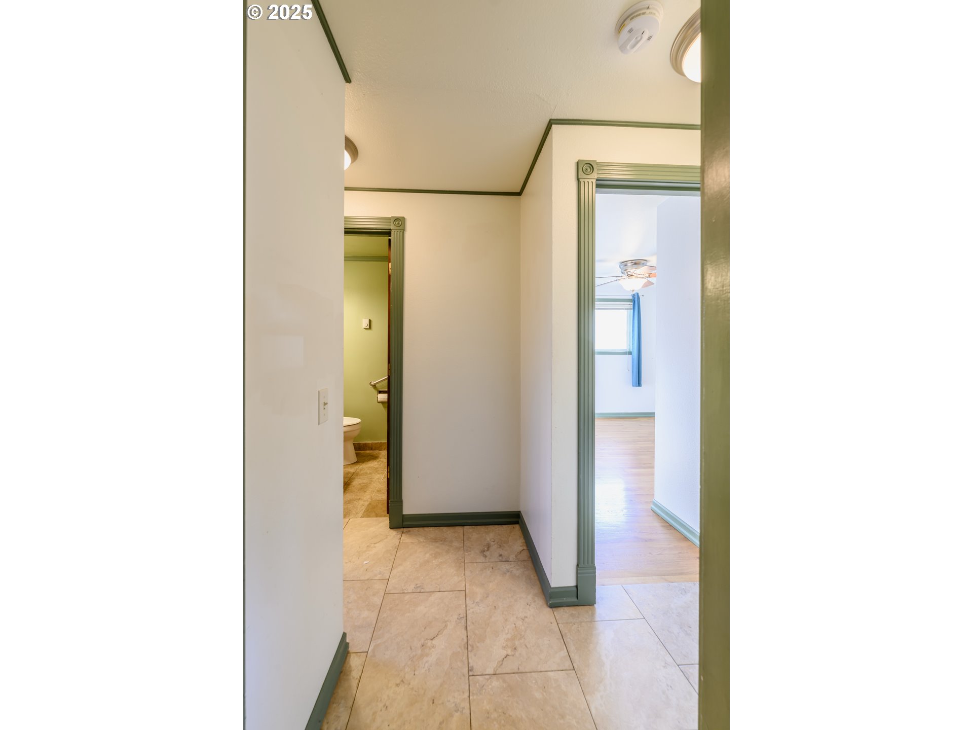 3854 Jasper Road Springfield, OR 97478 - Photo 27 of 33 a view of a bathroom from a hallway
