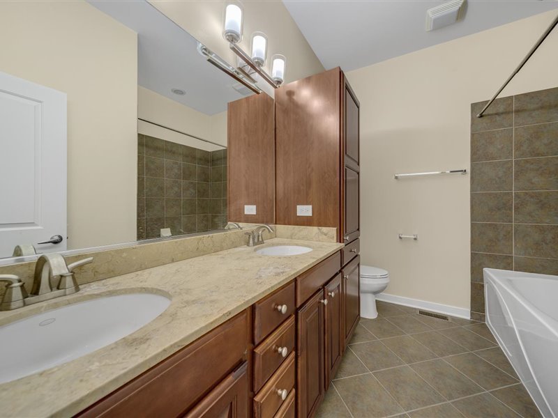 1234 West Monroe Street, Unit 4 Chicago, IL 60607 - Photo 13 of 16