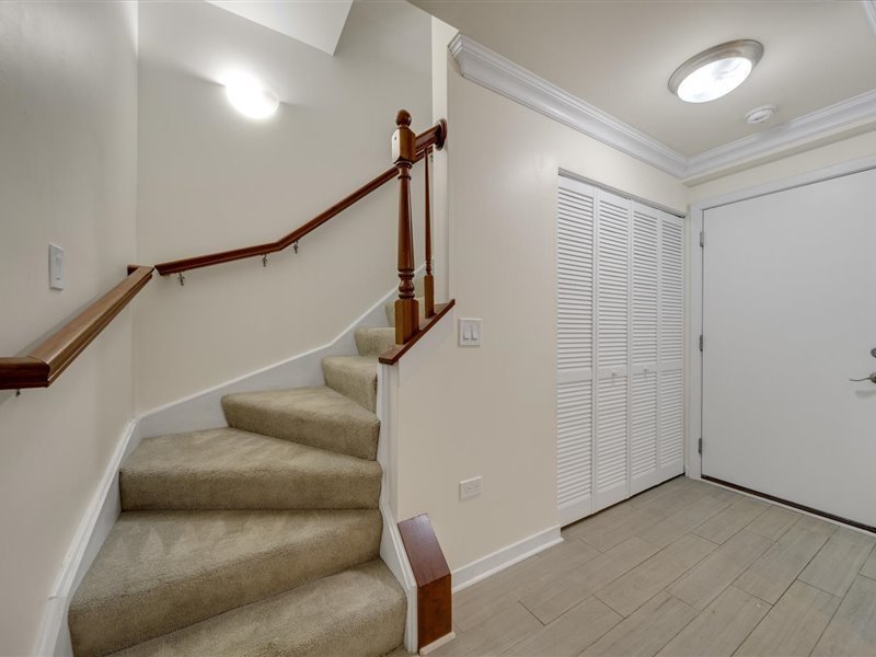 1234 West Monroe Street, Unit 4 Chicago, IL 60607 - Photo 2 of 16