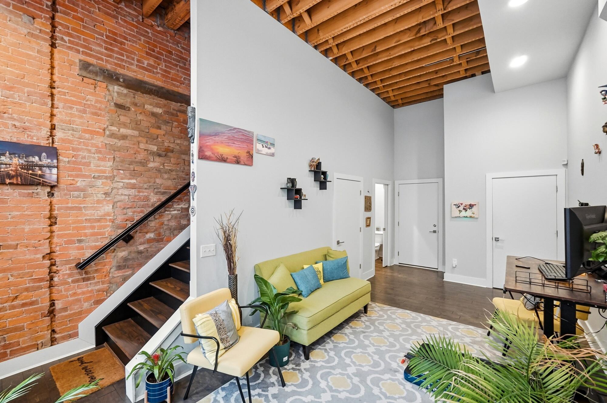 408 Scott Street Covington, KY 41011 - Photo 6 of 50