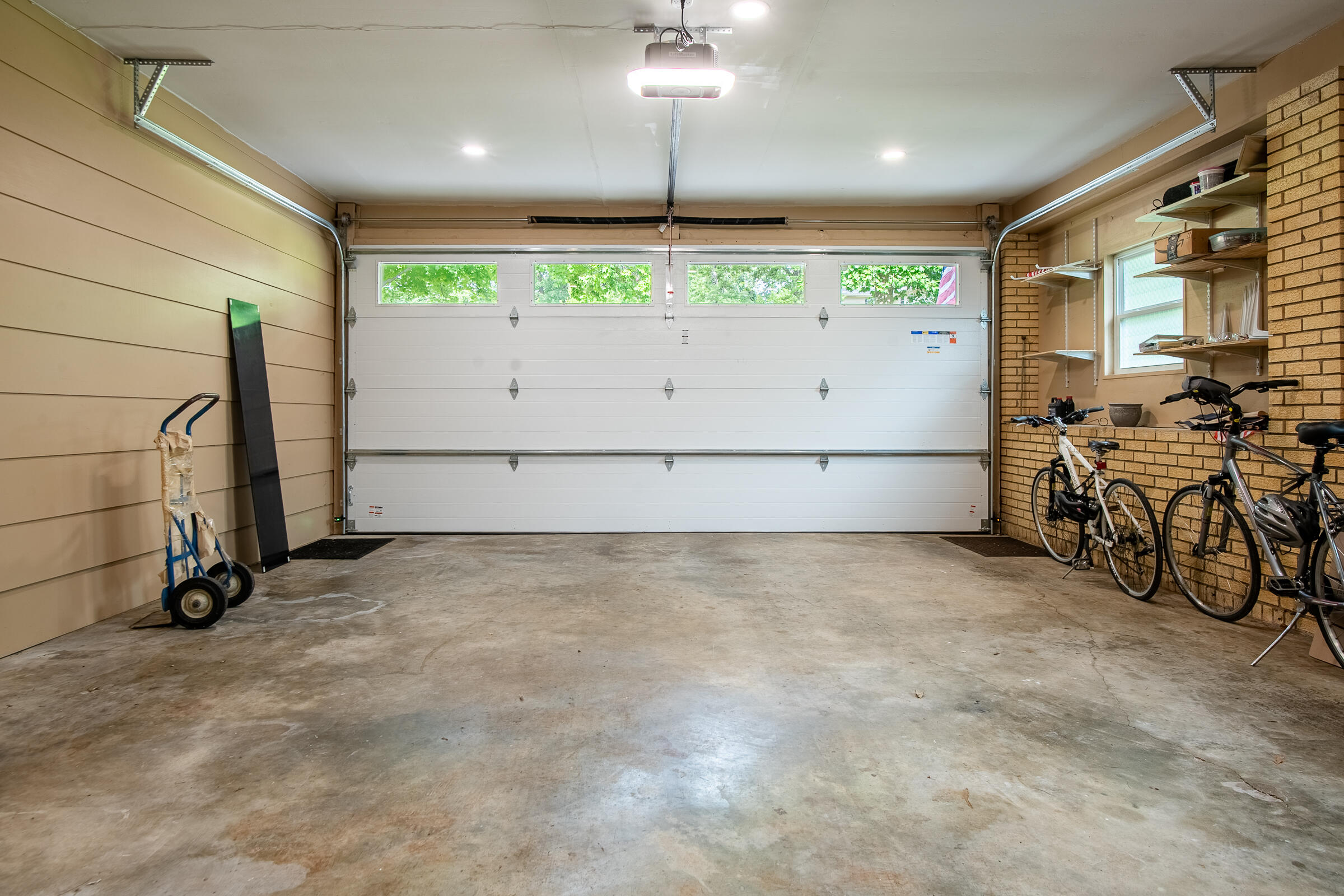 4633 Cloverdale Loop Hixson, TN 37343 - Photo 37 of 41 CloverdaleLoop-37