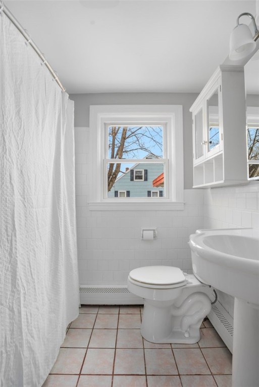 77 Buttonwoods Avenue Warwick, RI 02886 - Photo 13 of 38