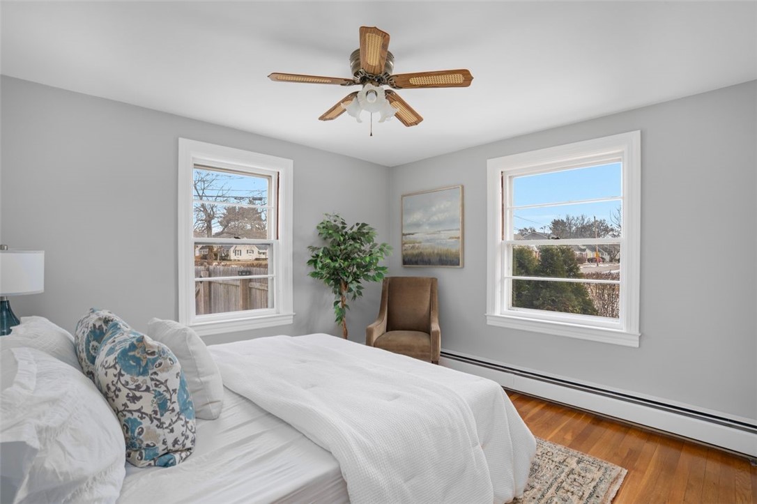 77 Buttonwoods Avenue Warwick, RI 02886 - Photo 14 of 38