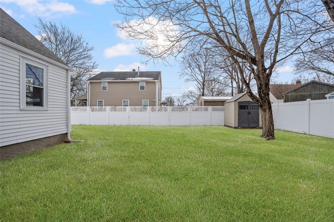 77 Buttonwoods Avenue Warwick, RI 02886 - Photo 32 of 38