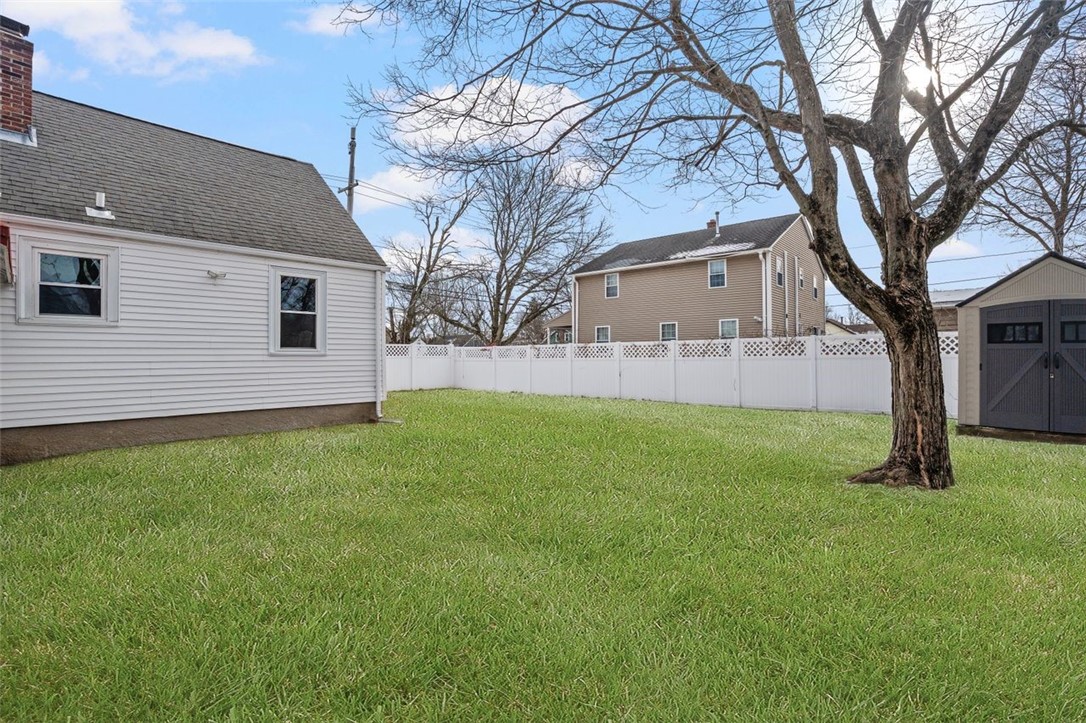 77 Buttonwoods Avenue Warwick, RI 02886 - Photo 33 of 38