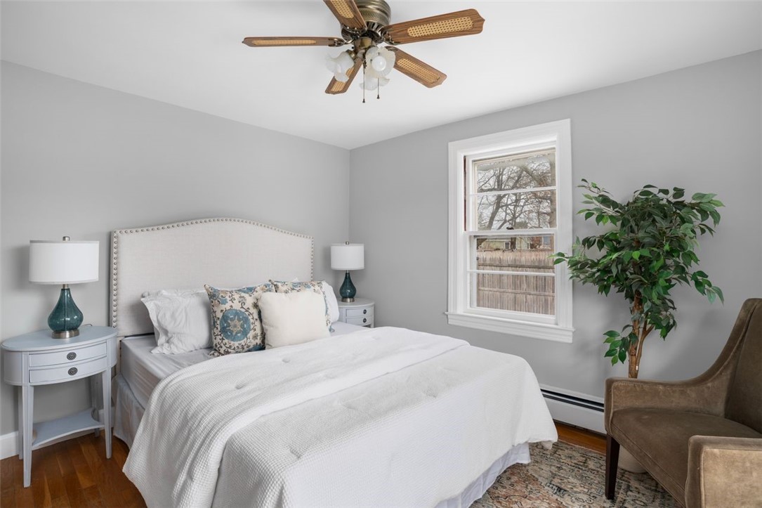 77 Buttonwoods Avenue Warwick, RI 02886 - Photo 5 of 38