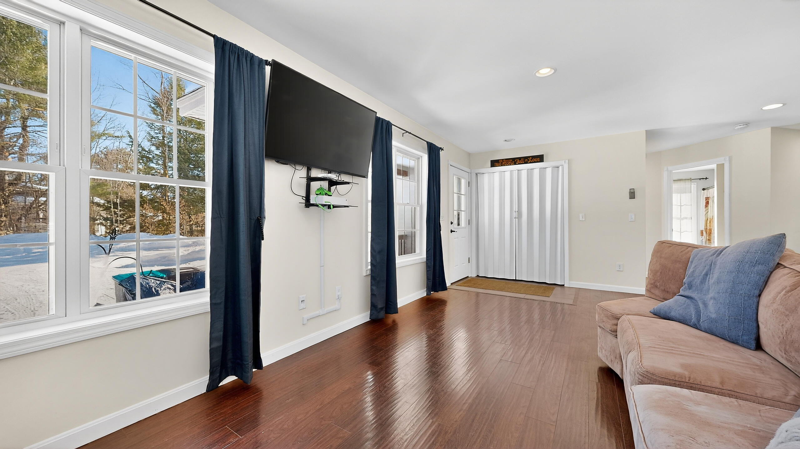 236 Main Street Windham, ME 04062 - Photo 11 of 48 236-Main-Street-Windham-ME-02092026_1647