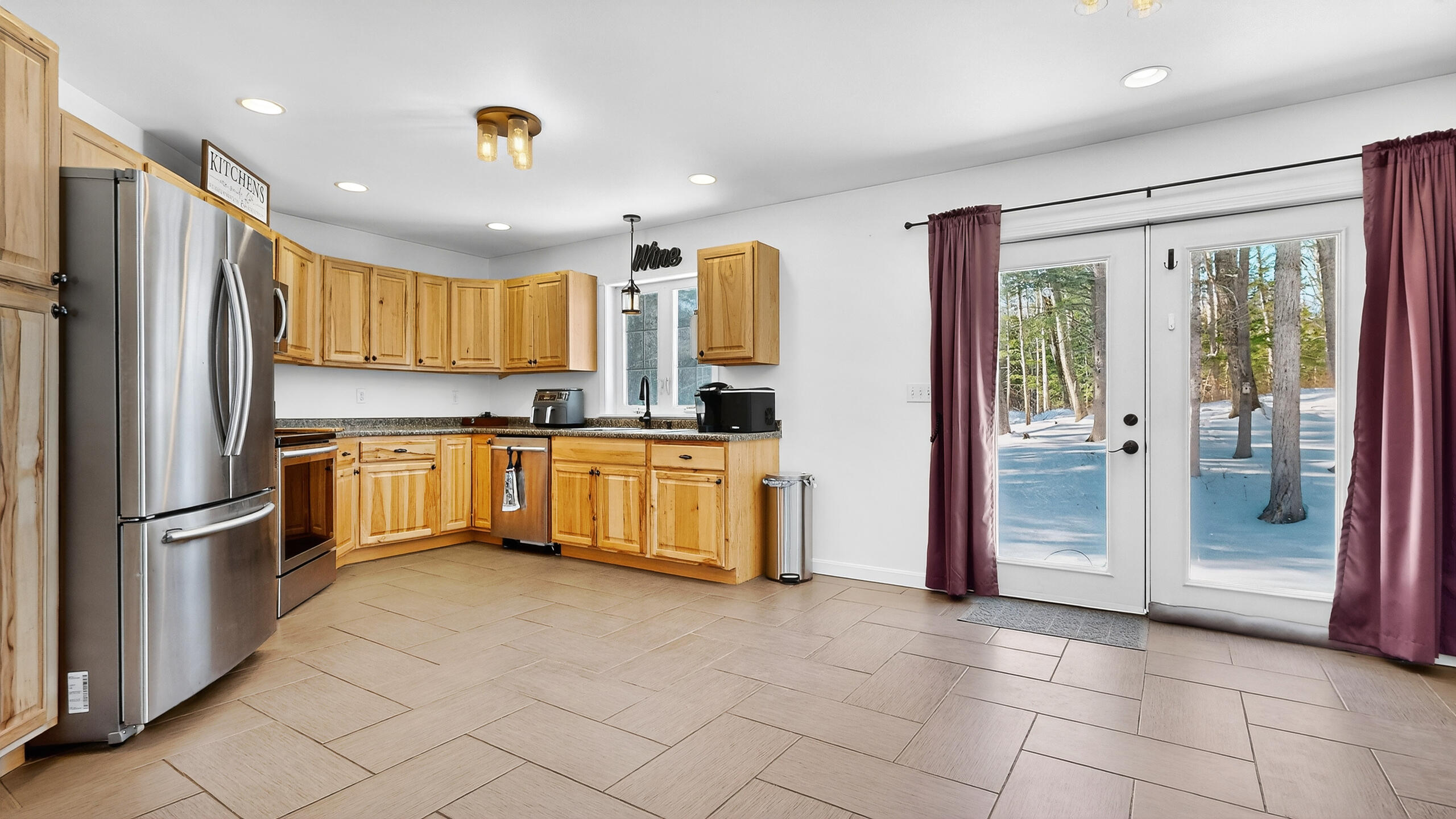 236 Main Street Windham, ME 04062 - Photo 14 of 48 236-Main-Street-Windham-ME-02092026_1649