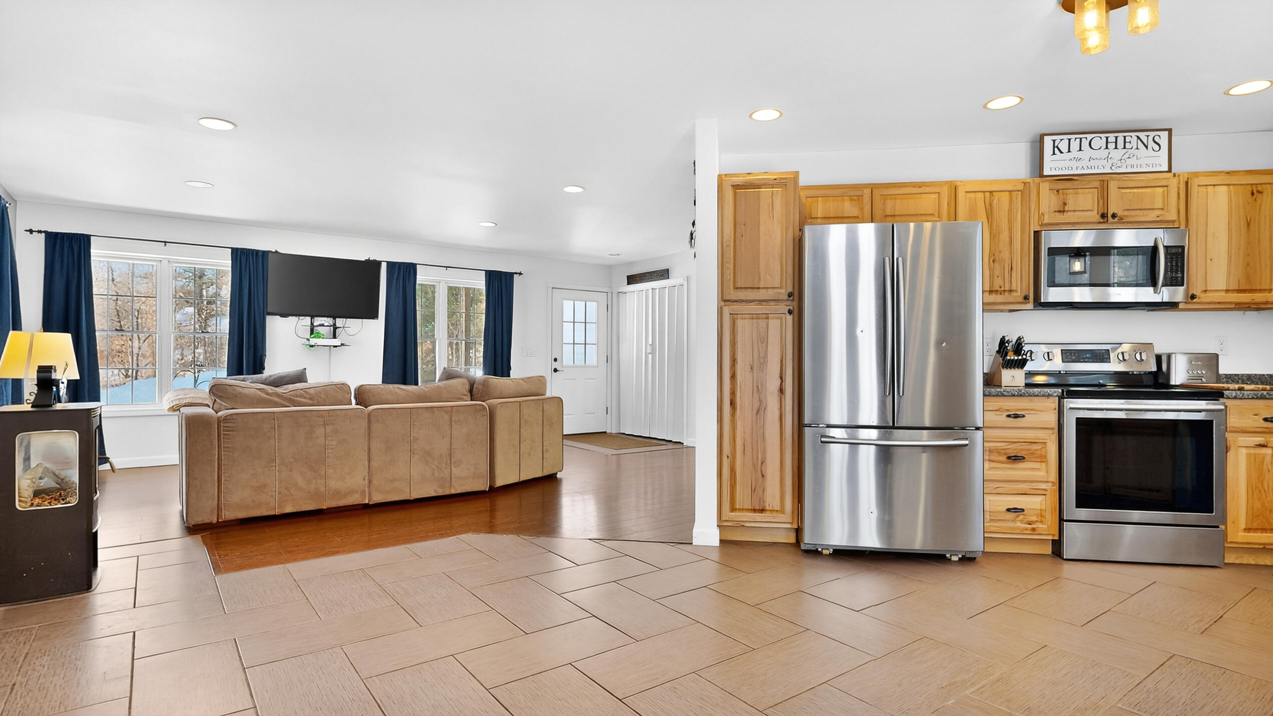 236 Main Street Windham, ME 04062 - Photo 16 of 48 236-Main-Street-Windham-ME-02092026_1649