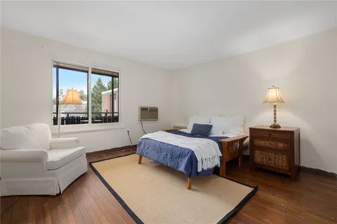 $575,000 | 401 Bellevue Avenue, Unit 308, Newport, RI 02840