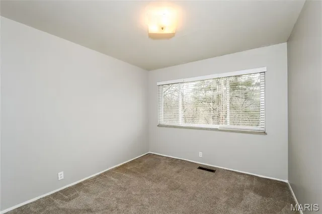 $2,025 | 3665 Hambletonian Drive, Florissant, MO 63033