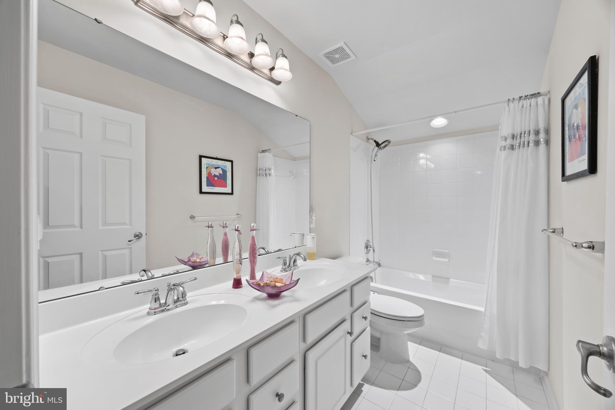 9175 Bealls Farm Road Frederick, MD 21704 - Photo 32 of 53 Spacious Hall Bath + Double Vanities