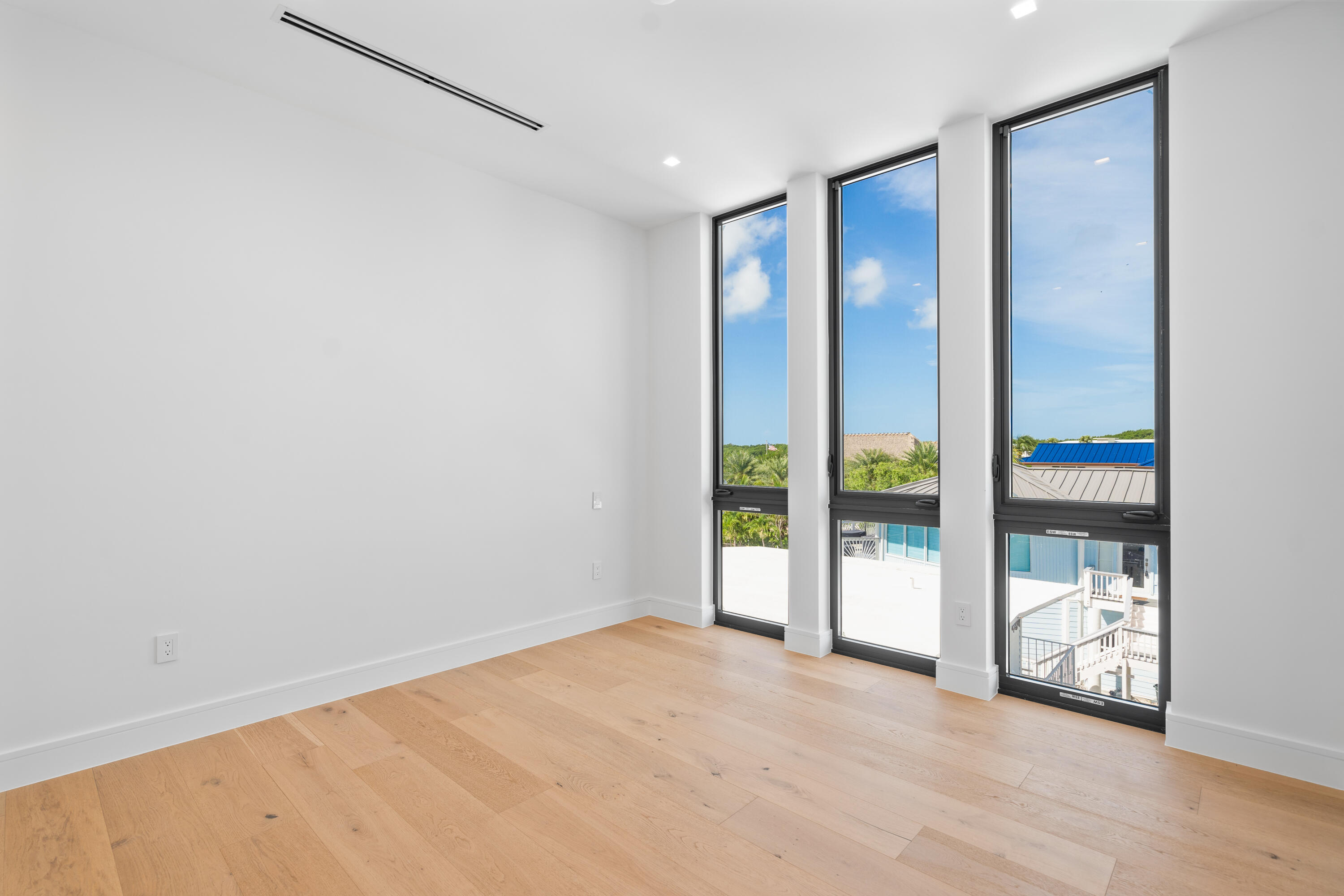 16 Seaside Avenue Key Largo, FL 33037 - Photo 94 of 118 2026_06_19 16 SEASIDE AVE KELSEY-1