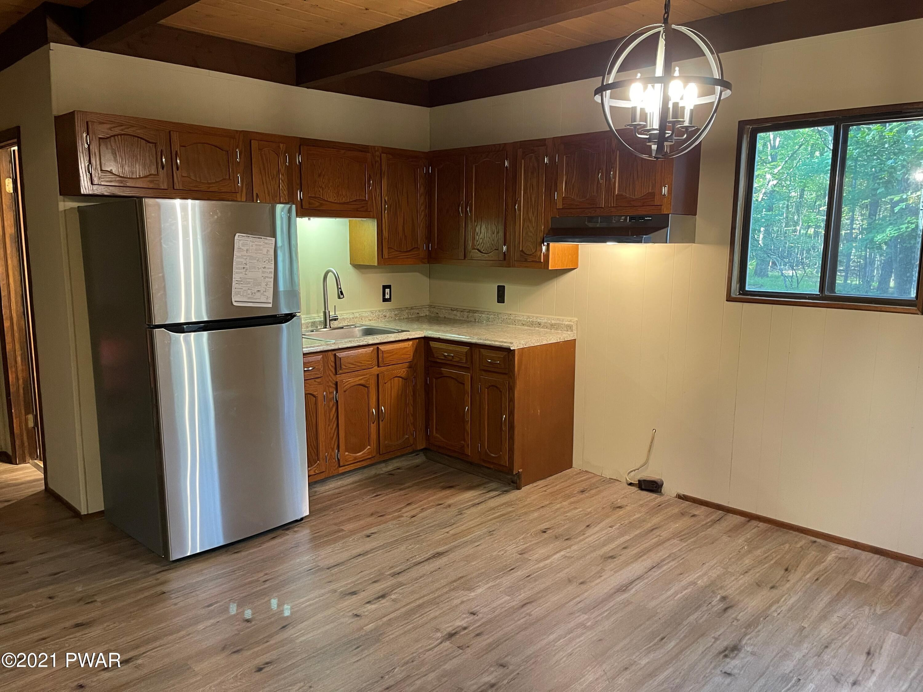 143 Panda Road Dingmans Ferry, PA 18328 - Photo 6 of 23 7