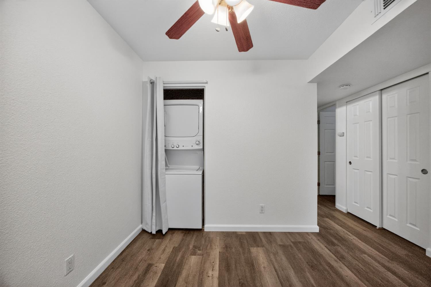 6239 Riverside Boulevard, Unit 2 Sacramento, CA 95831 - Photo 12 of 42