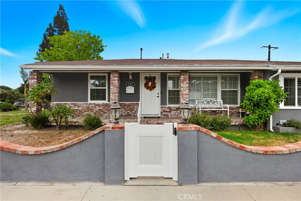 front view of house with a yard