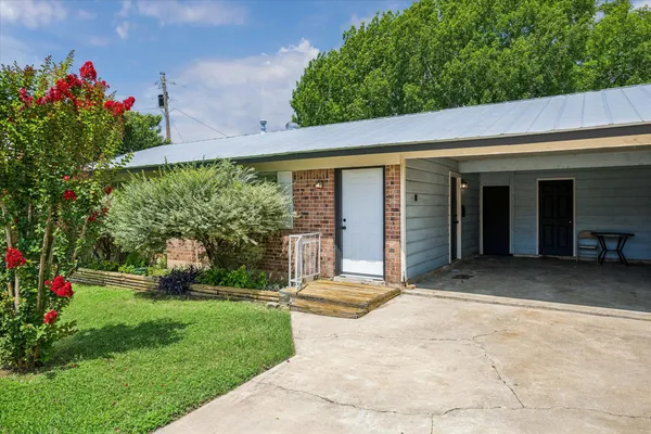 $1,600 | 500 2nd Street South, Unit B, Pflugerville, TX 78660