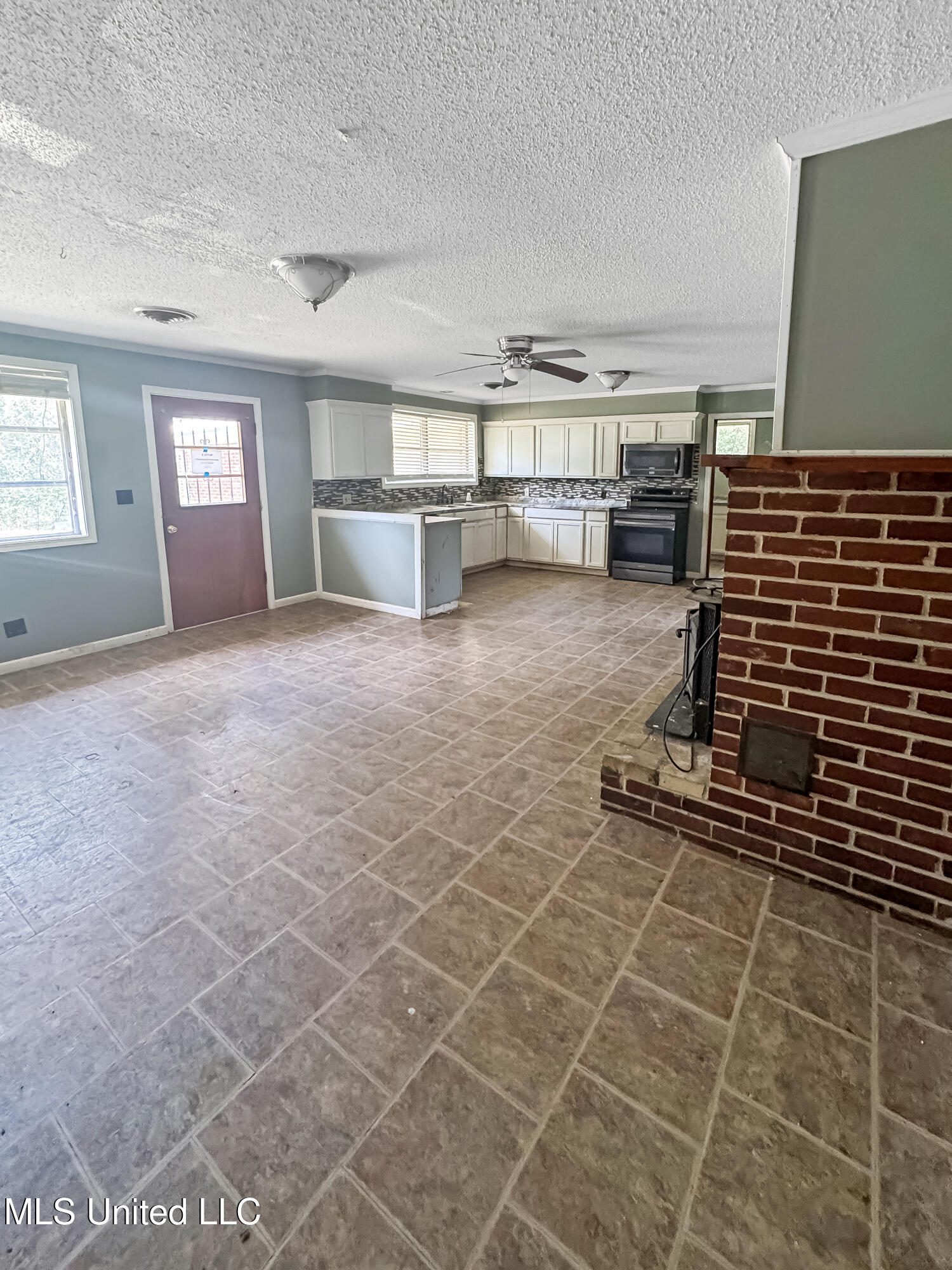 2391 Old Benton Road Yazoo City, MS 39194 - Photo 4 of 20 d91bc3868a044f2118a4d5ae4f8584d7b618bf64