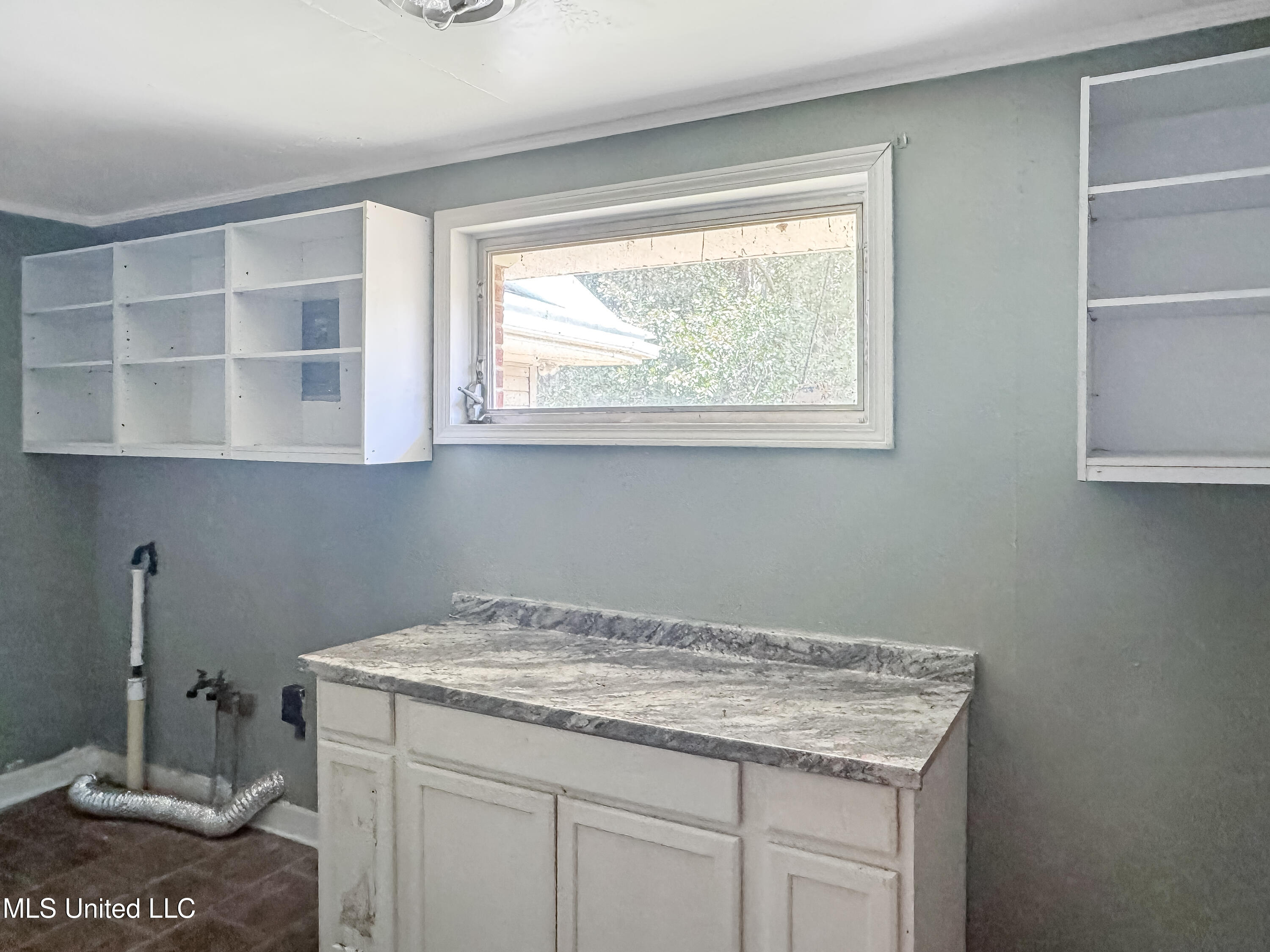 2391 Old Benton Road Yazoo City, MS 39194 - Photo 10 of 20 2f7464142918afb4b27c232f491e16f69534d17a