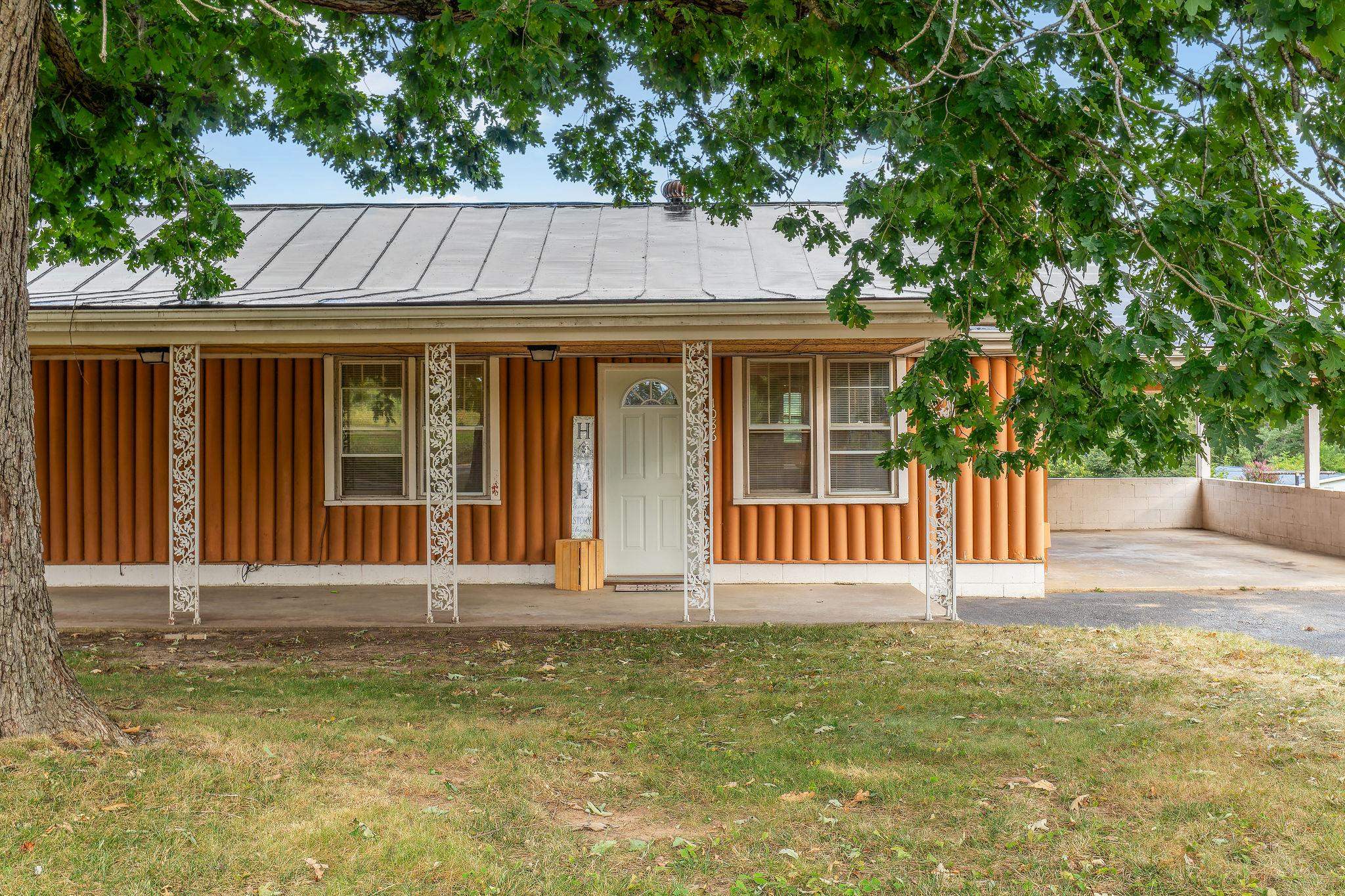 1086 Cold Springs Road Stuarts Draft, VA 24477 - Photo 3 of 34 Gallery Image 3