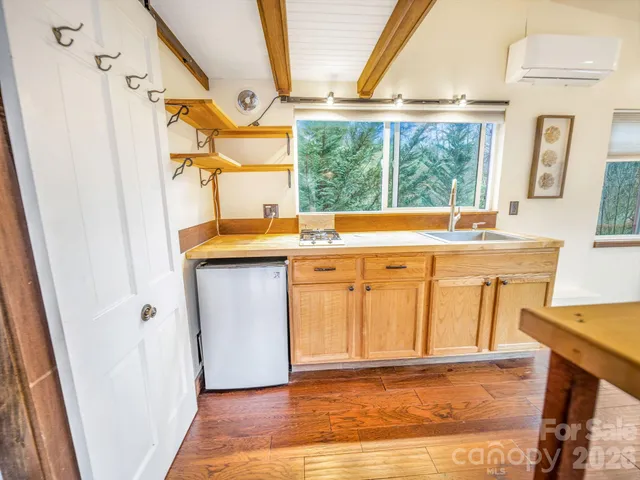 $600,000 | 9 Mountain View Road, Asheville, NC 28806