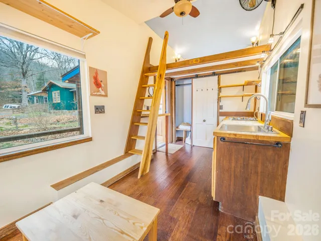 $600,000 | 9 Mountain View Road, Asheville, NC 28806