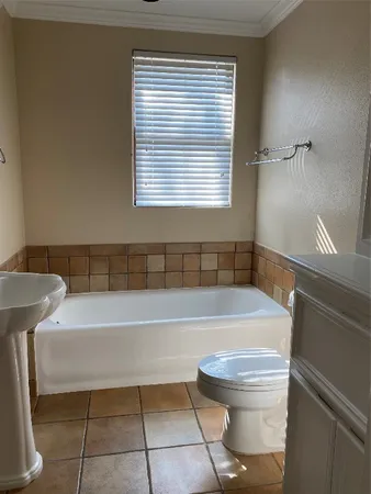 $2,250 | 3015 Caroline Street, Unit D, Houston, TX 77004