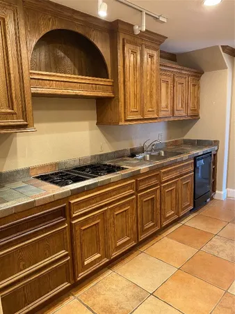 $2,250 | 3015 Caroline Street, Unit D, Houston, TX 77004