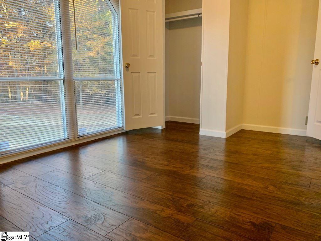 928 Harvey Road Greer, SC 29651 - Photo 5 of 36 Gallery Image 5