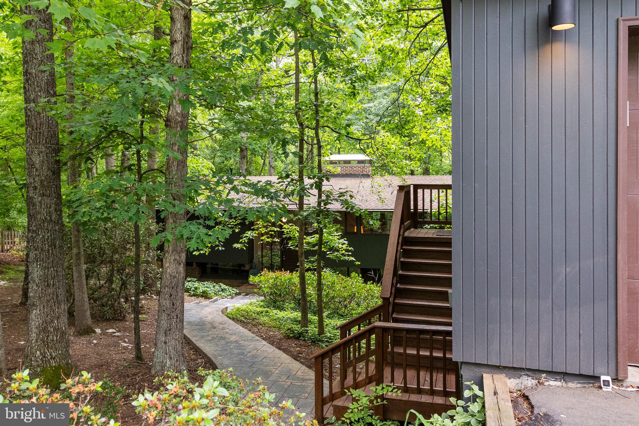 10815 Cross School Road Reston, VA 20191 - Photo 44 of 48 Pathway leading to house