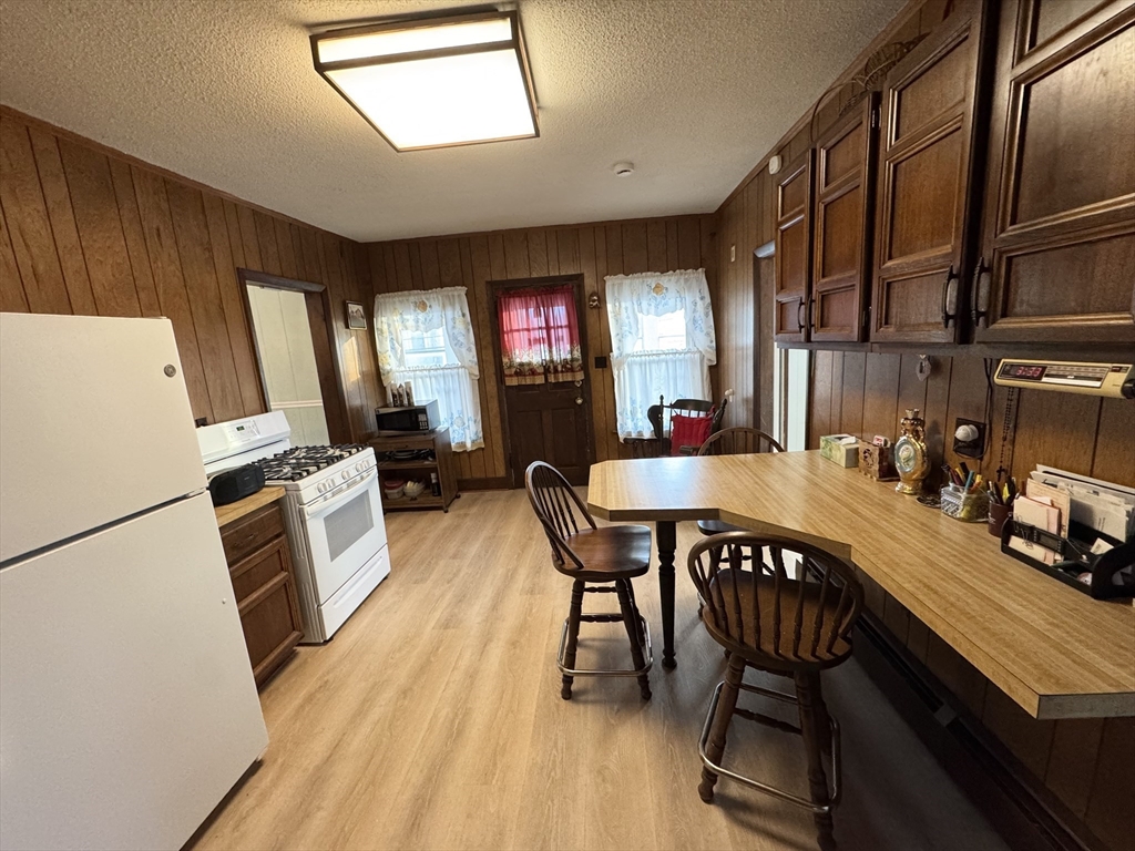 262 Oak Hill Road, Unit 2 Fitchburg, MA 01420 - Photo 2 of 19