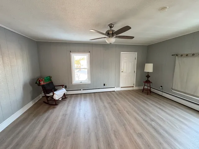 $2,300 | 262 Oak Hill Road, Unit 2, Fitchburg, MA 01420