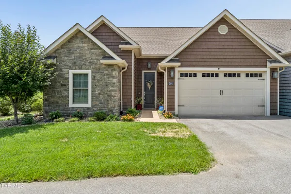 $424,960 | 1120 Miller Drive, Unit 201, Jonesborough, TN 37659