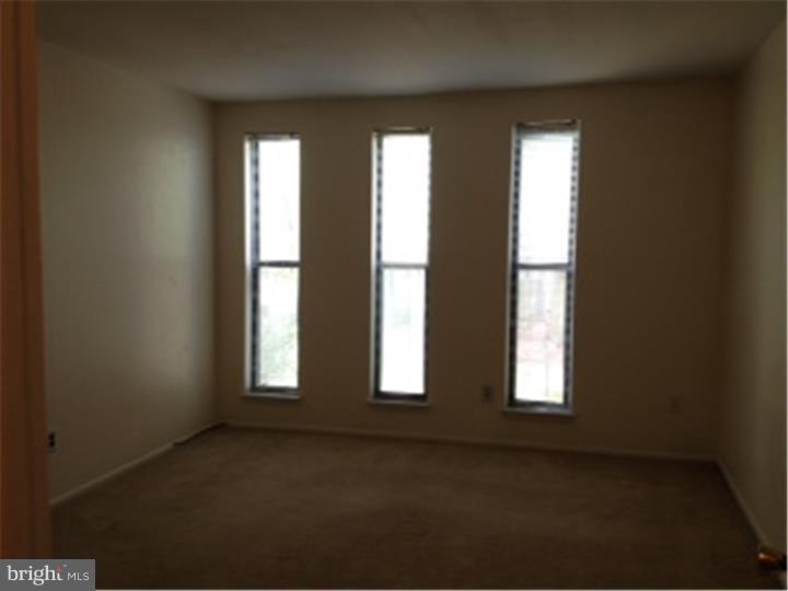 25 South Church Road, Unit 61 Maple Shade, NJ 08052 - Photo 3 of 4 Gallery Image 3
