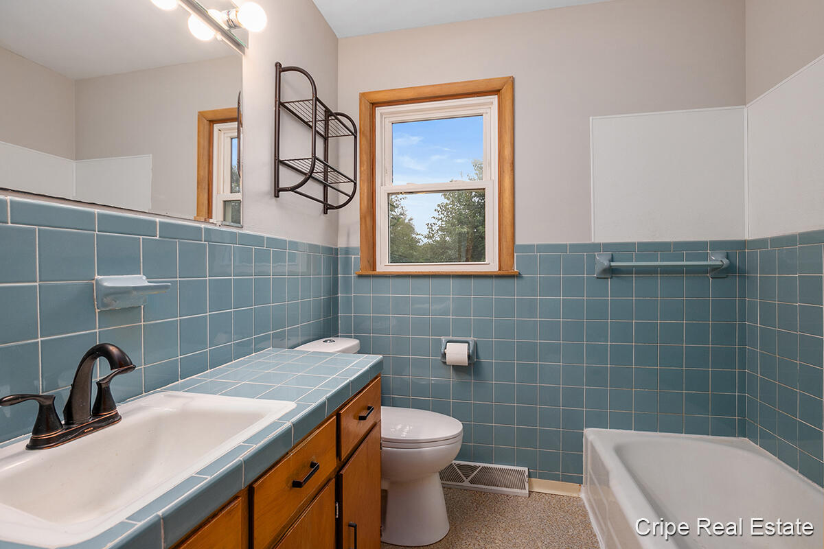 2703 Riley Avenue Southwest Wyoming, MI 49509 - Photo 14 of 26 IMG_1013