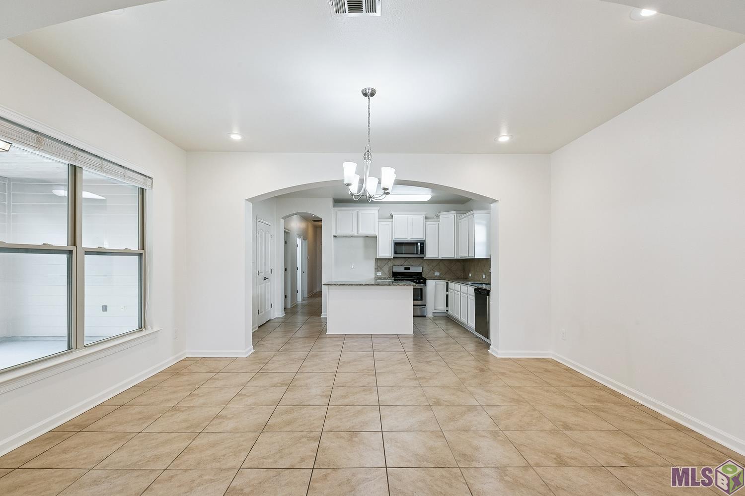 7804 West Pelican Lks Avenue Baton Rouge, LA 70820 - Photo 4 of 18