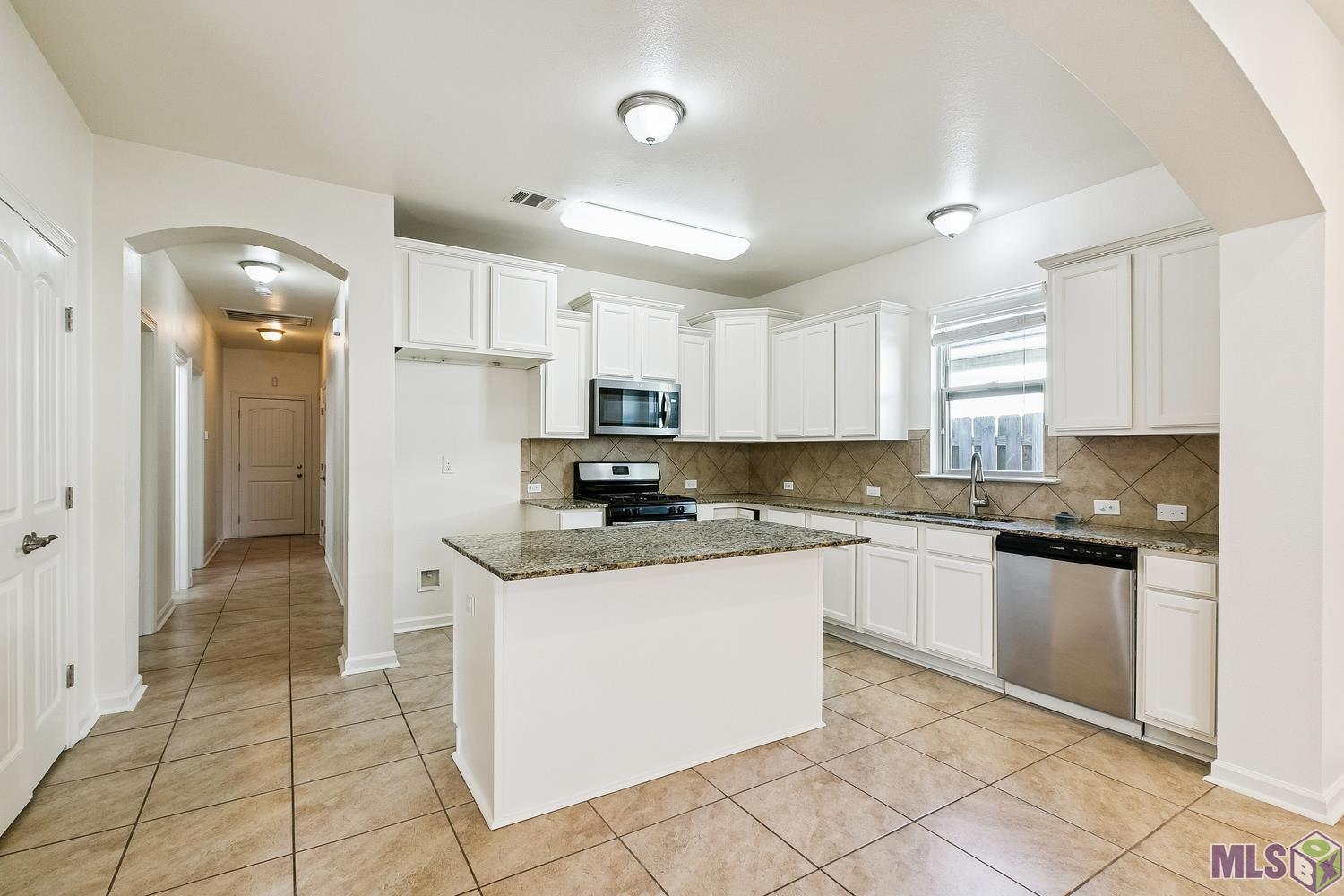 7804 West Pelican Lks Avenue Baton Rouge, LA 70820 - Photo 5 of 18
