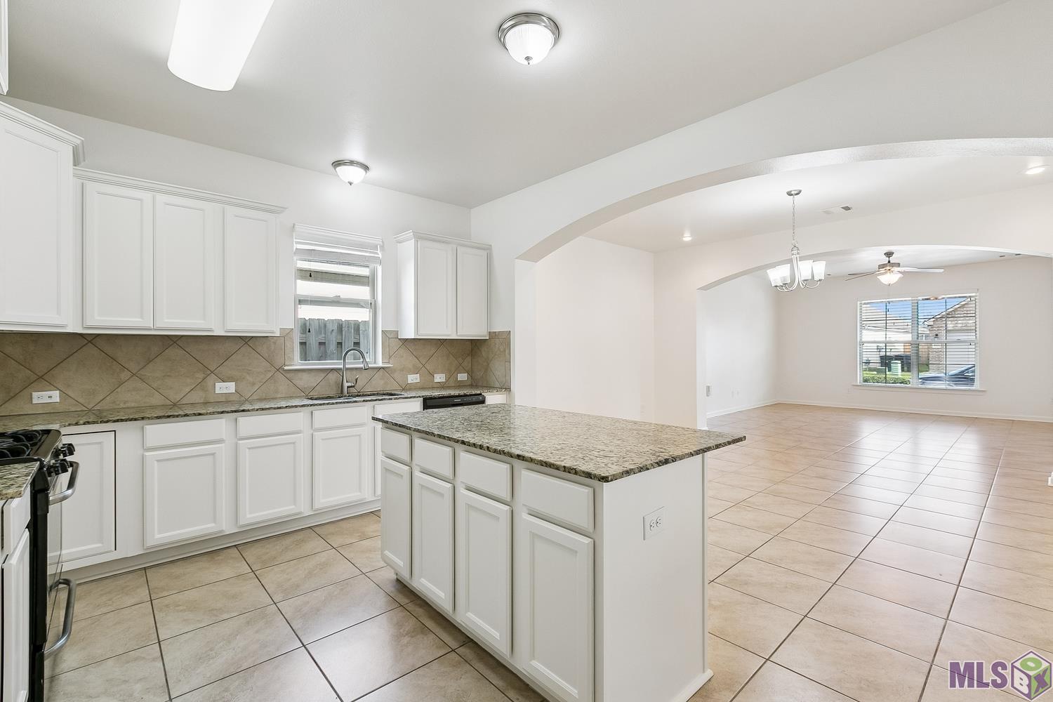 7804 West Pelican Lks Avenue Baton Rouge, LA 70820 - Photo 7 of 18