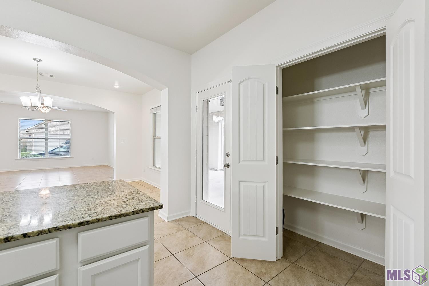 7804 West Pelican Lks Avenue Baton Rouge, LA 70820 - Photo 8 of 18
