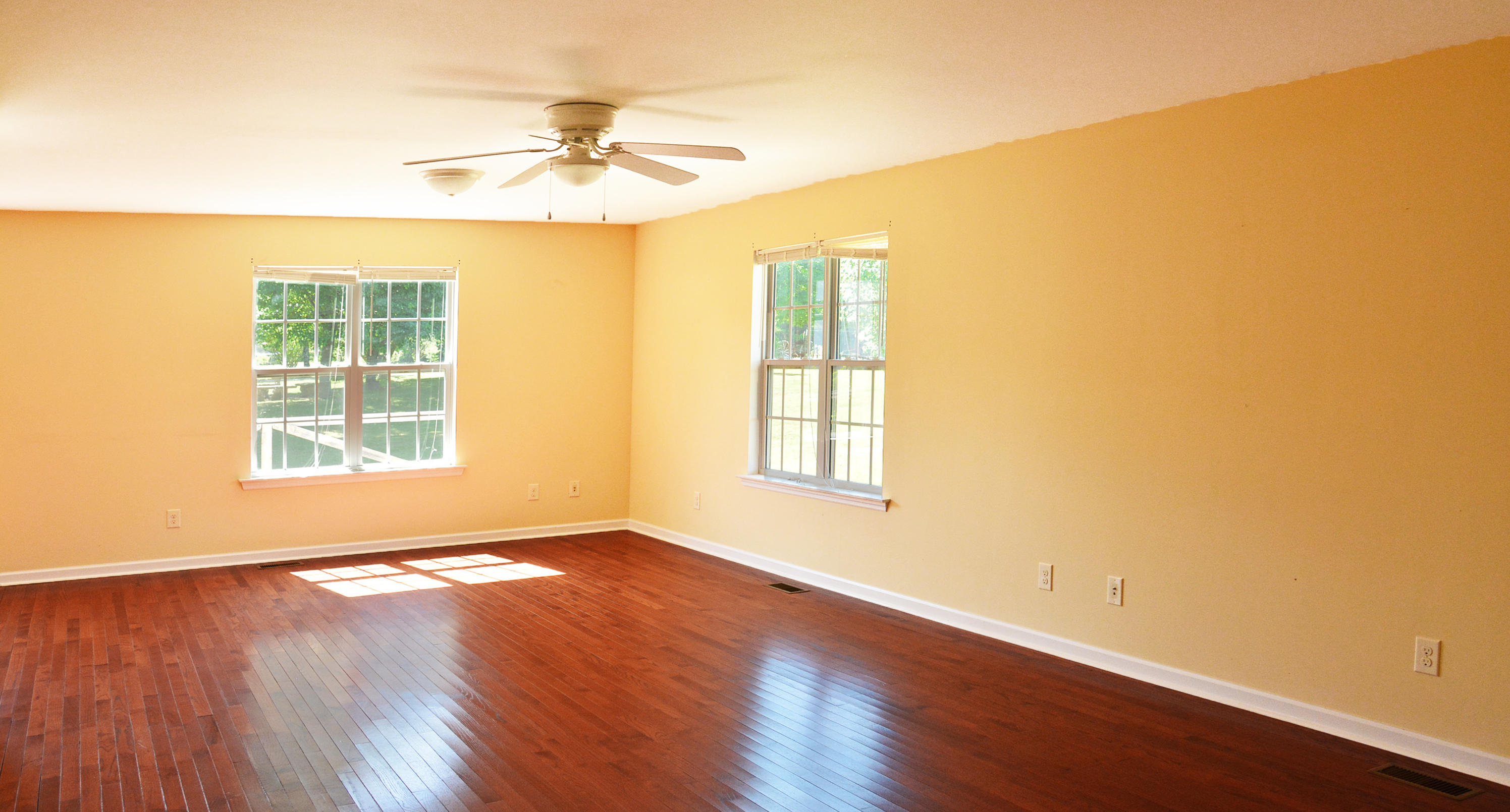 411 Baker Bridge Road Northeast Charleston, TN 37310 - Photo 3 of 7 .