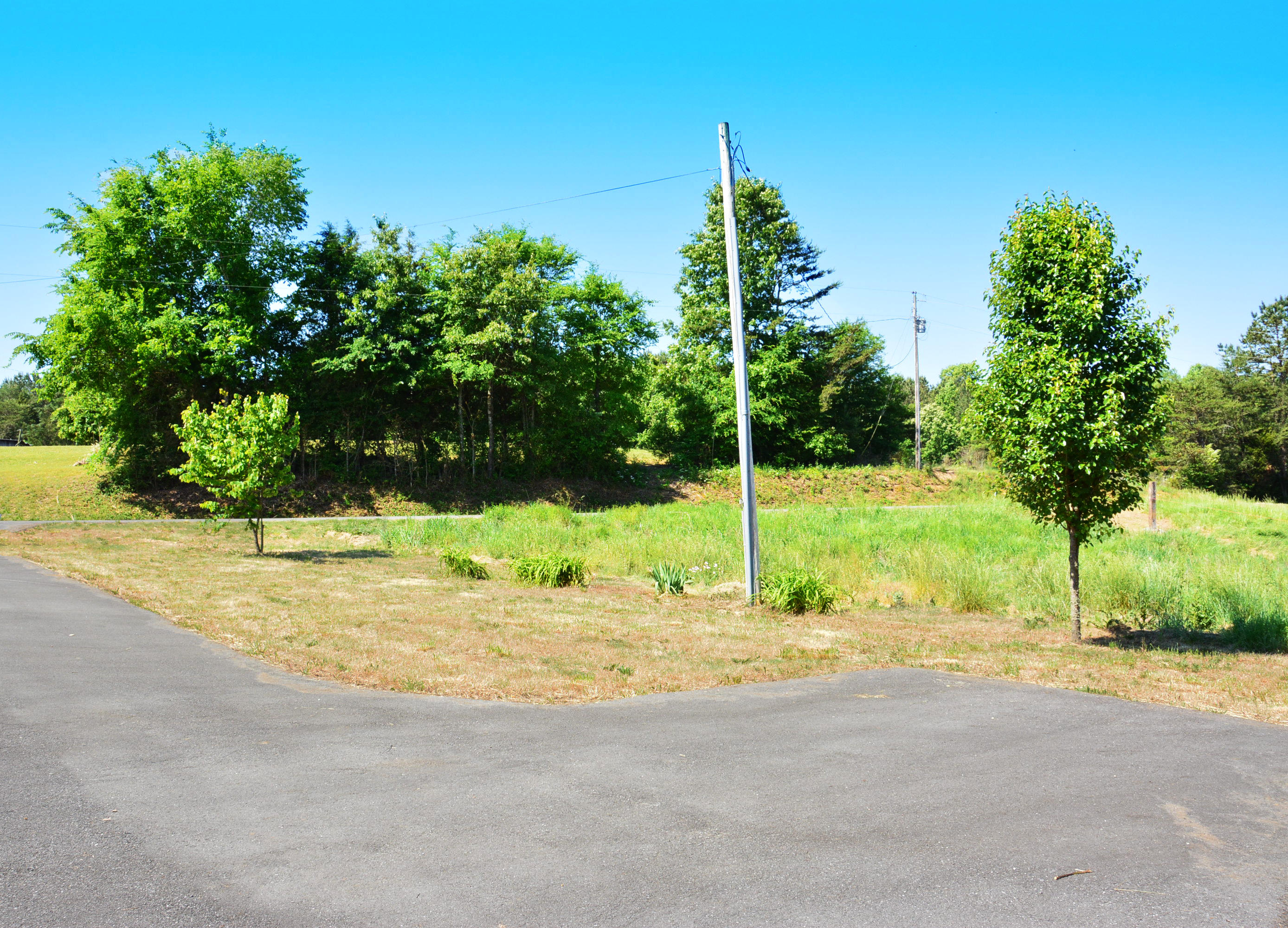 411 Baker Bridge Road Northeast Charleston, TN 37310 - Photo 7 of 7 .