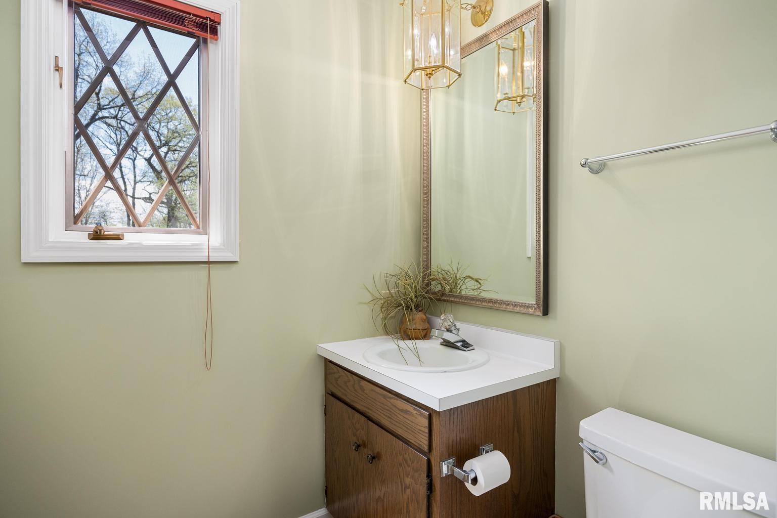 412 West Ravinwoods Road Peoria, IL 61615 - Photo 16 of 42