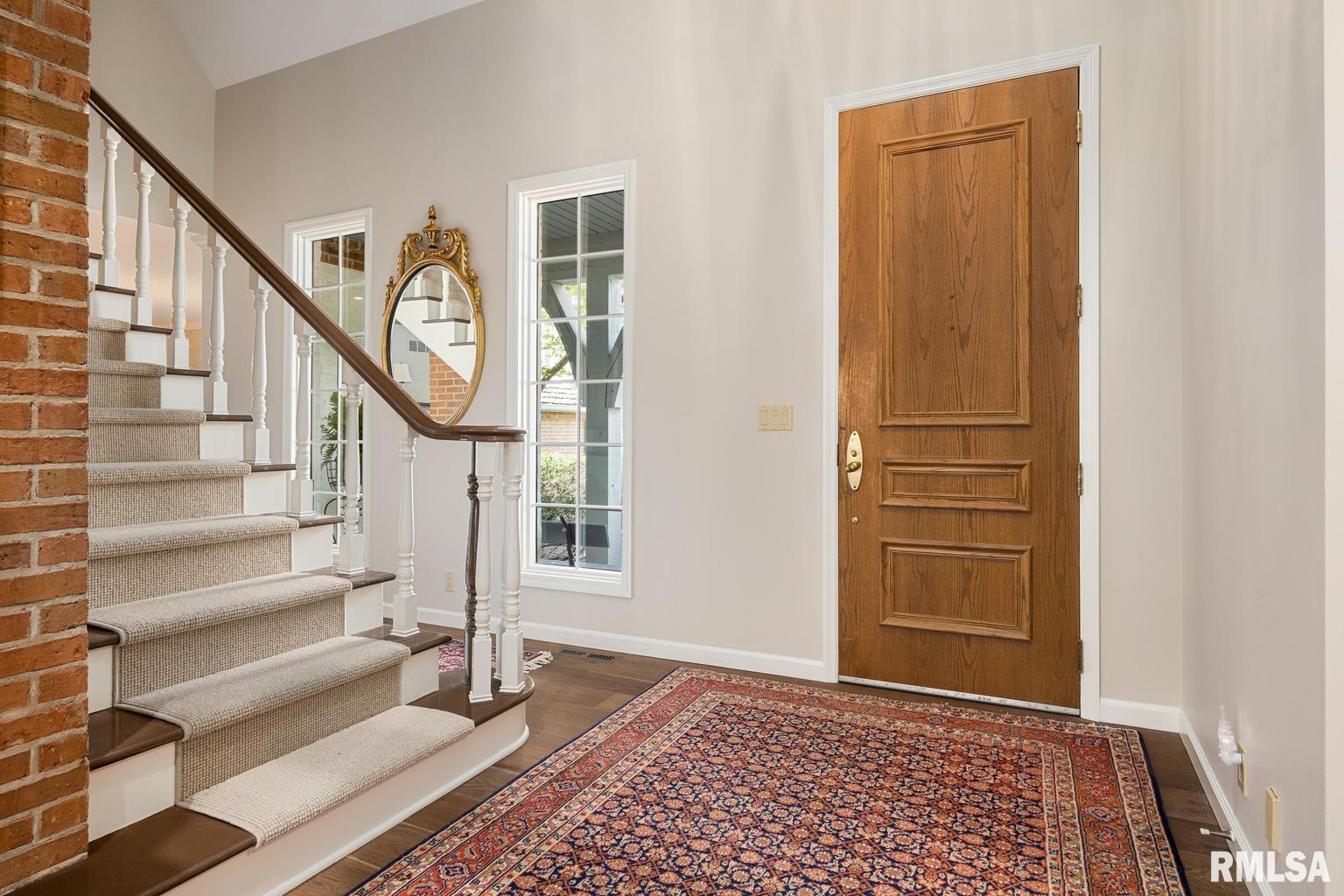 412 West Ravinwoods Road Peoria, IL 61615 - Photo 3 of 42