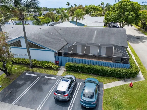 $350,000 | 504 Timberlane Circle, Greenacres, FL 33463